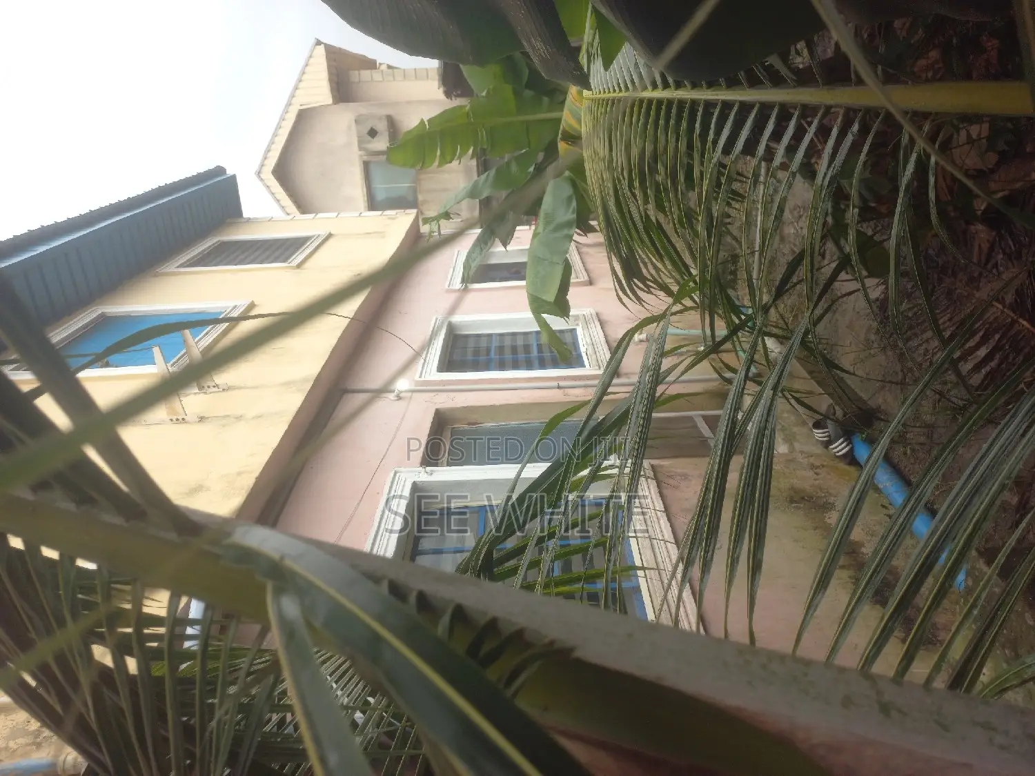 10bdrm Block of Flats in Behind Chevron, Satellite Town for sale in Satellite Town