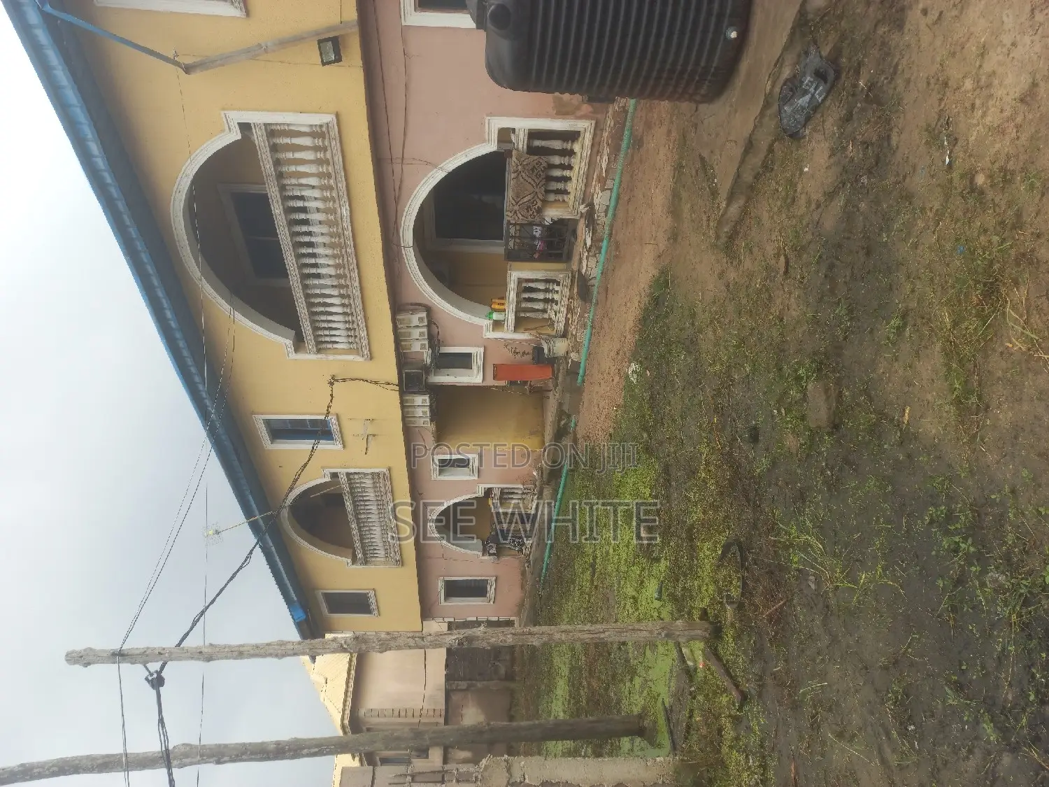 10bdrm Block of Flats in Behind Chevron, Satellite Town for sale in Satellite Town