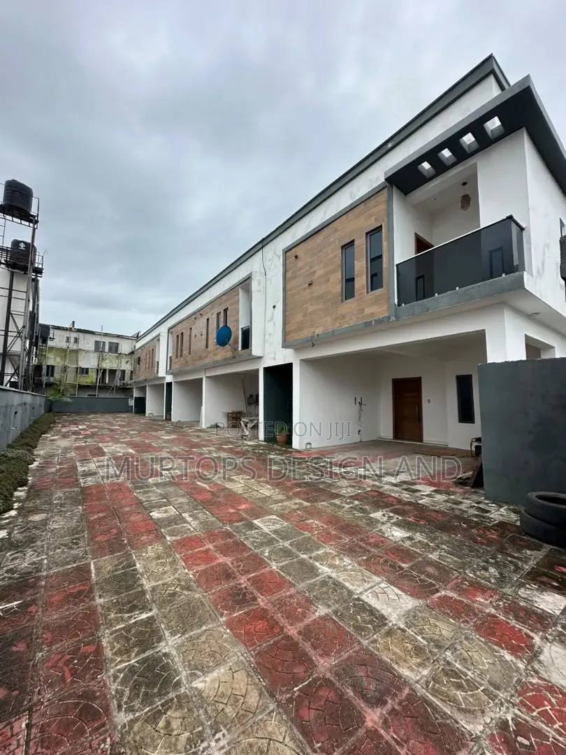 4bdrm Townhouse/Terrace in Lekki Phase 2 for sale in Lekki Phase 2