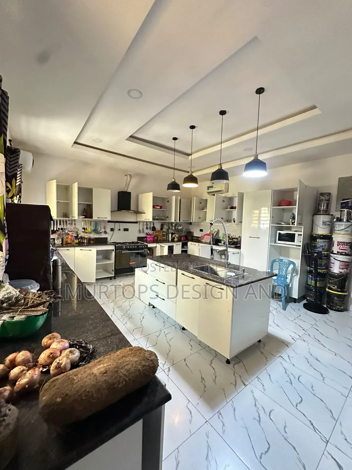 Furnished 4bdrm Duplex in Northern Foorshore, Chevron for sale in Chevron