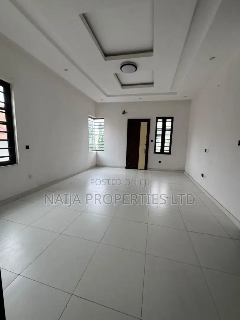 4bdrm Duplex in Ologolo for rent in Ologolo