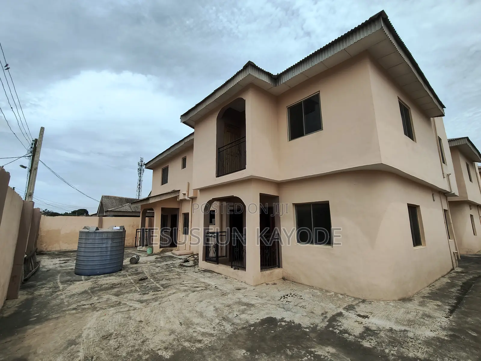 12bdrm Block of Flats in Manna Cola Estate, Alakuko for sale in Alakuko