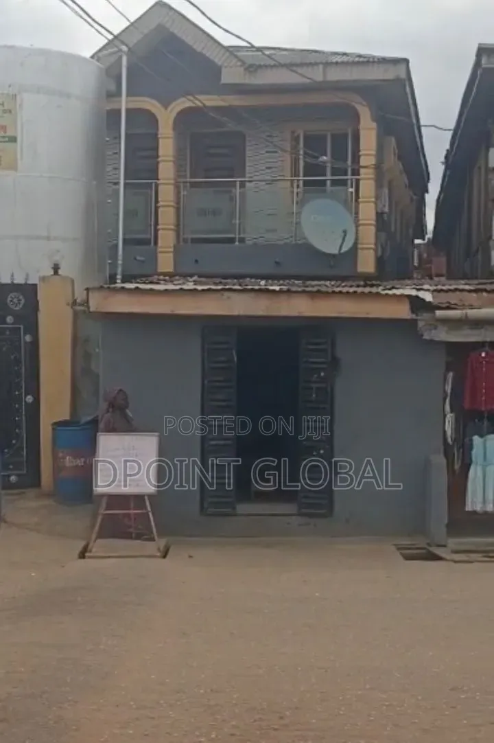8bdrm Block of Flats in Not Estate, Baruwa for sale in Baruwa