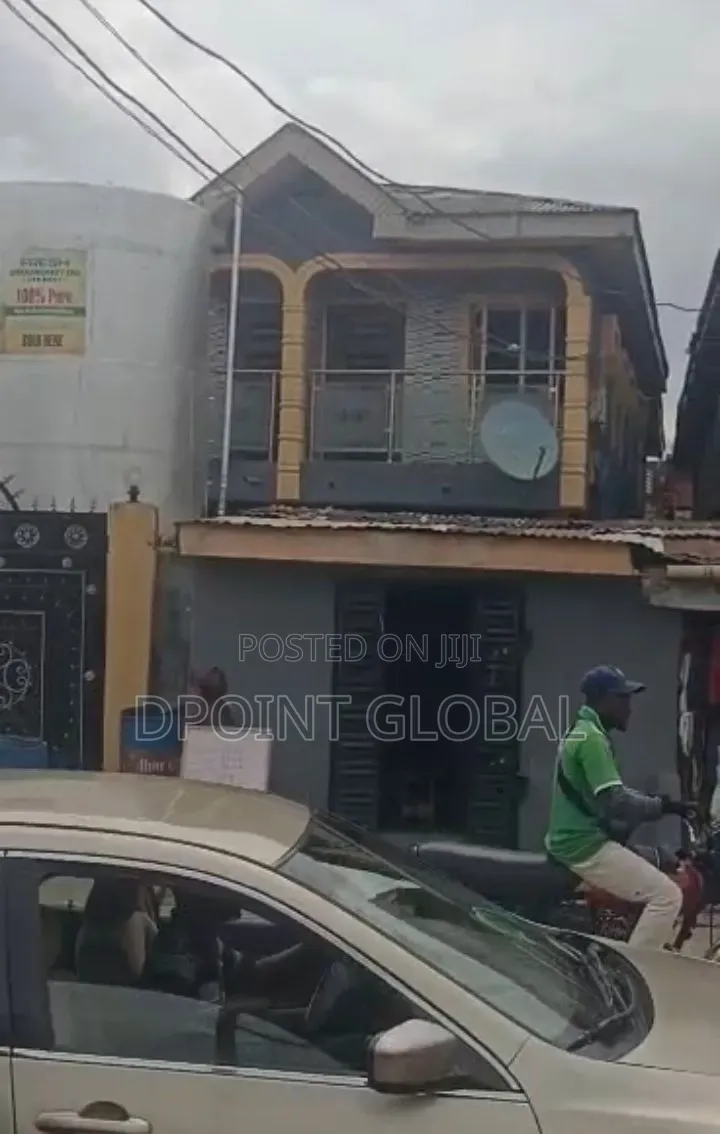 8bdrm Block of Flats in Not Estate, Baruwa for sale in Baruwa