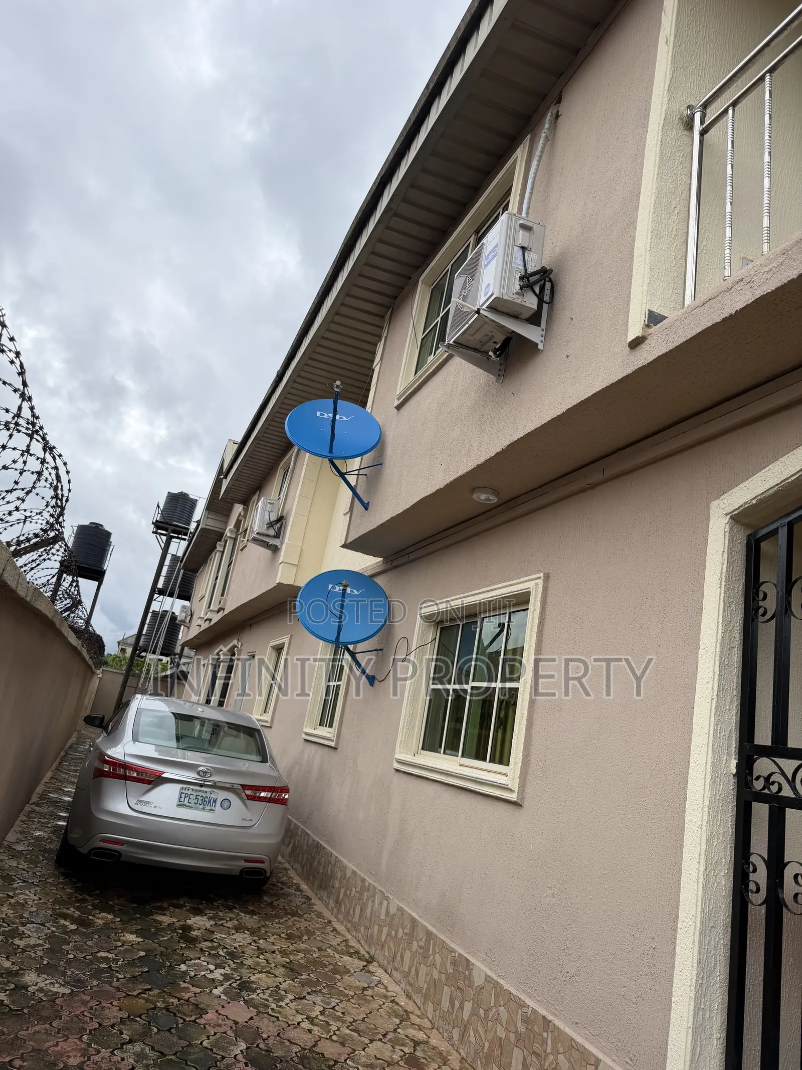 3bdrm Block of Flats in Irhirhi, Benin City for sale in Benin City