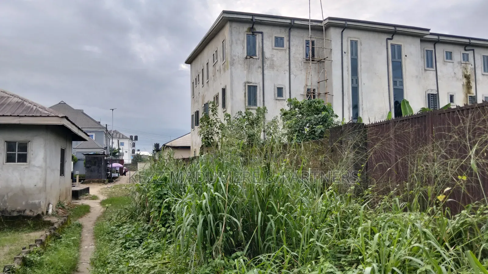 For Sale : 2 Plots on the Street, Winner's Chapel, Rumudomaya, Ph in Port-Harcourt