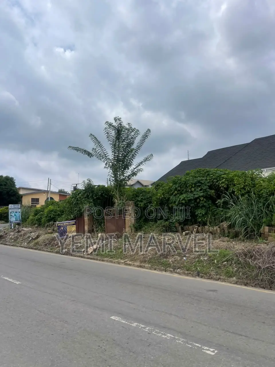 Over 600sqm Mixed Land Facing Main WWCI, Oluyole, Ibadan in Oluyole Estate