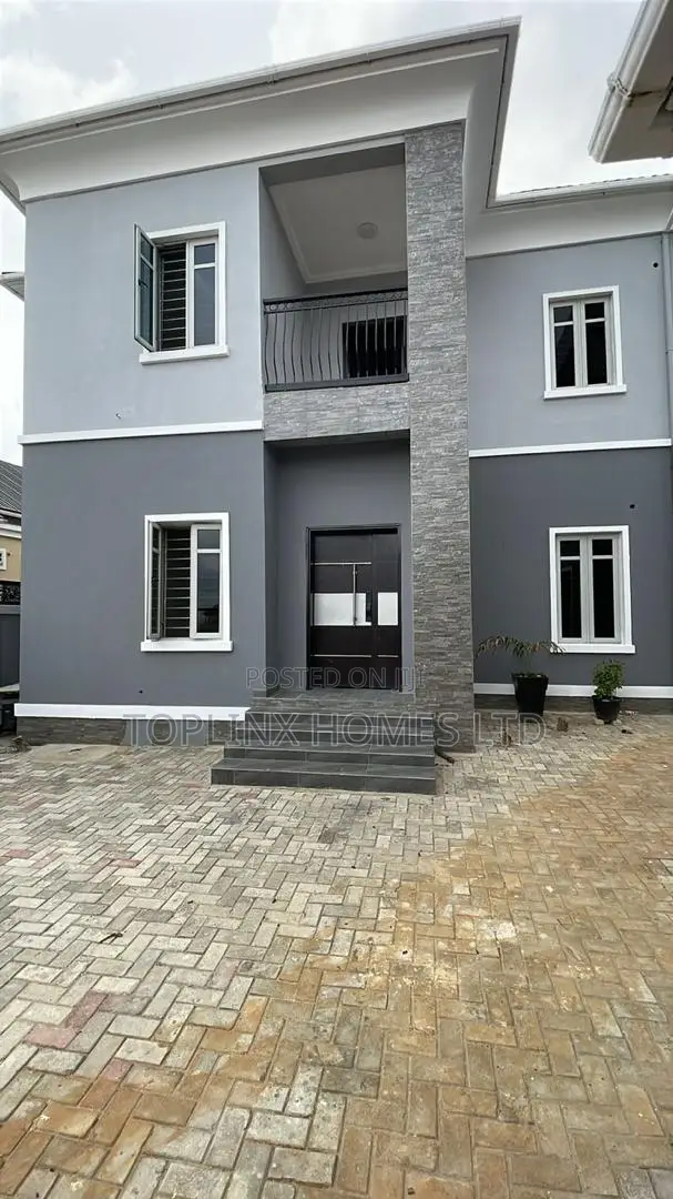 4bdrm Duplex in Beach Estate, Ogudu GRA for sale in Ogudu GRA