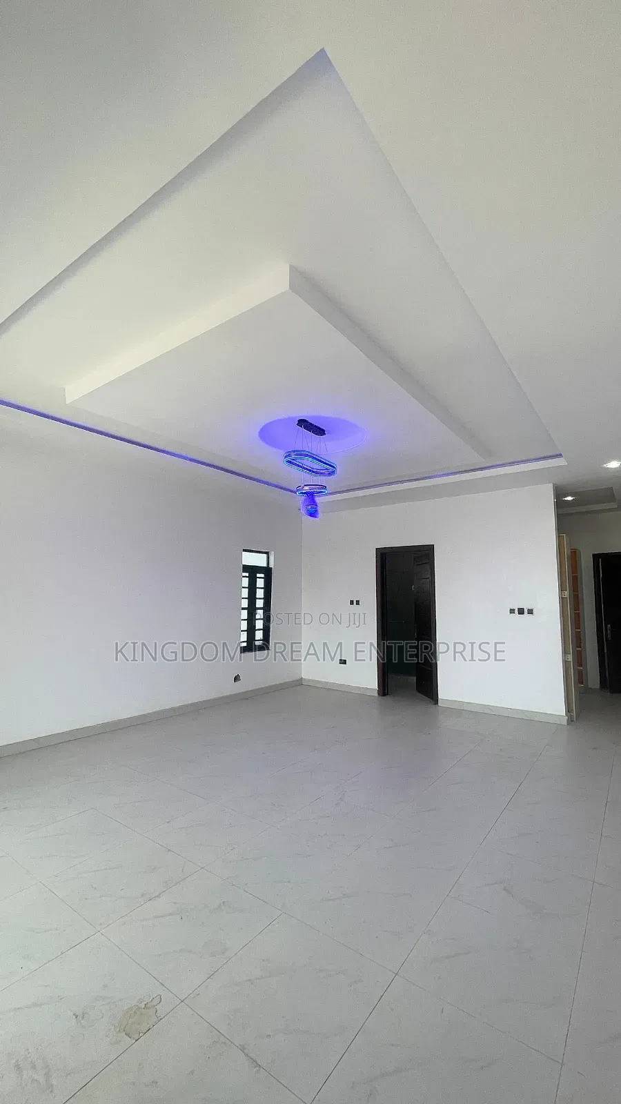 5bdrm Duplex in Williams Elliott for sale in Oko-Oba