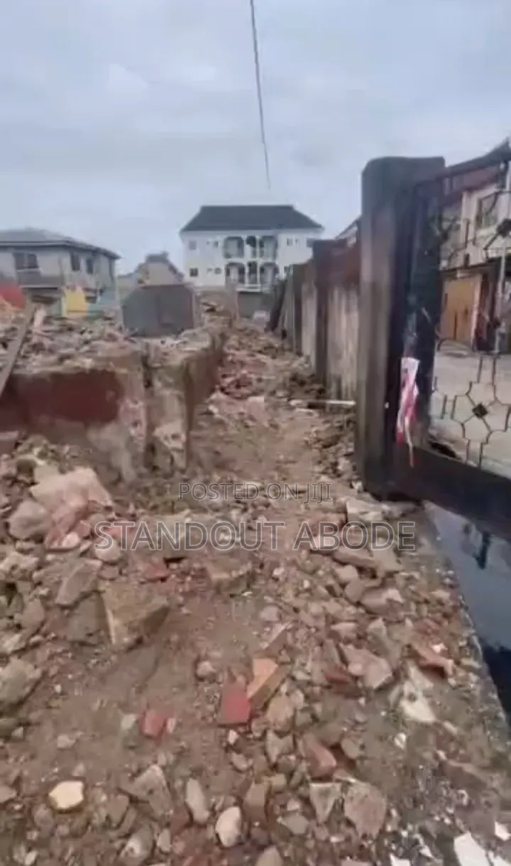 Get This a Plot of Land for Sale in Surulere Tarred Road in Ijesha