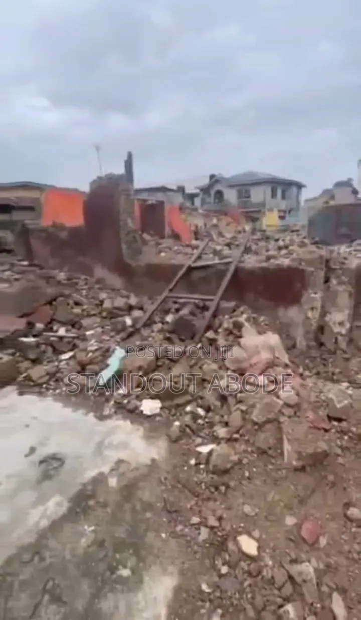 Get This a Plot of Land for Sale in Surulere Tarred Road in Ijesha