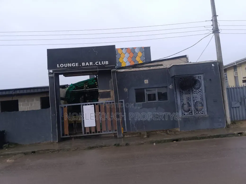 Executive Lounge and Bar at Alakuko in Alakuko
