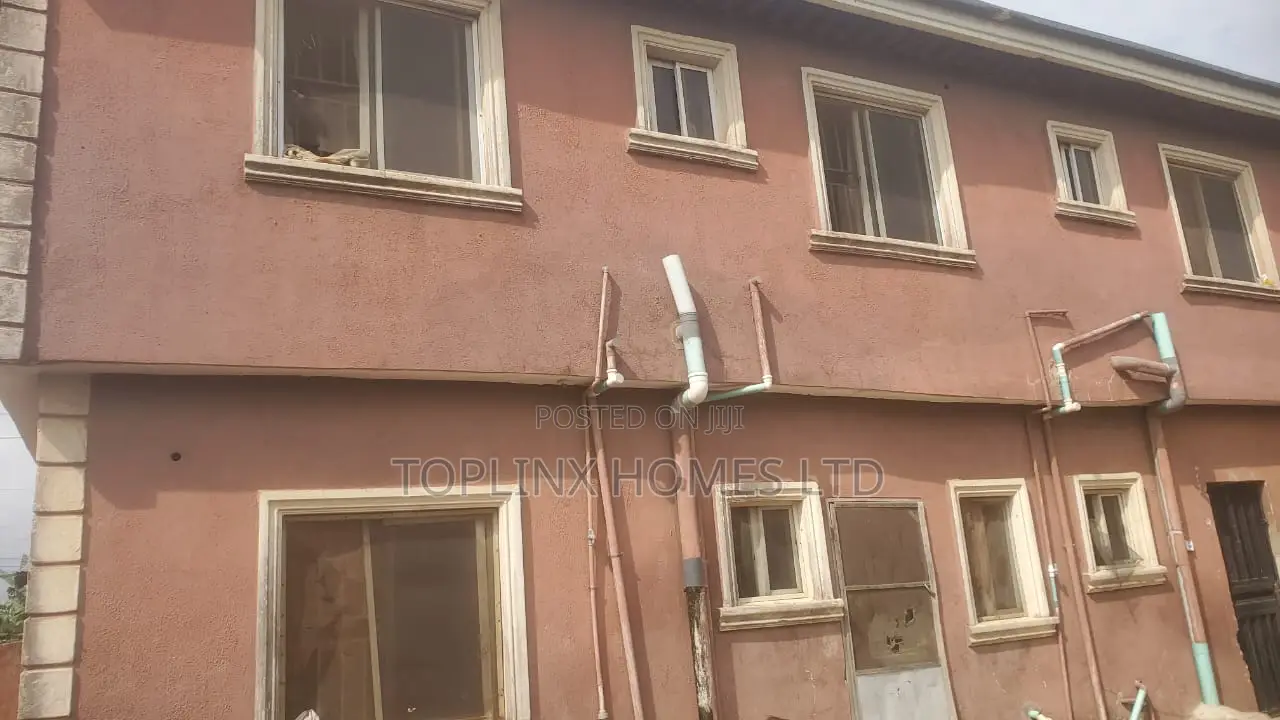 2bdrm Block of Flats in Amofe Adetoyese for sale in Ayobo