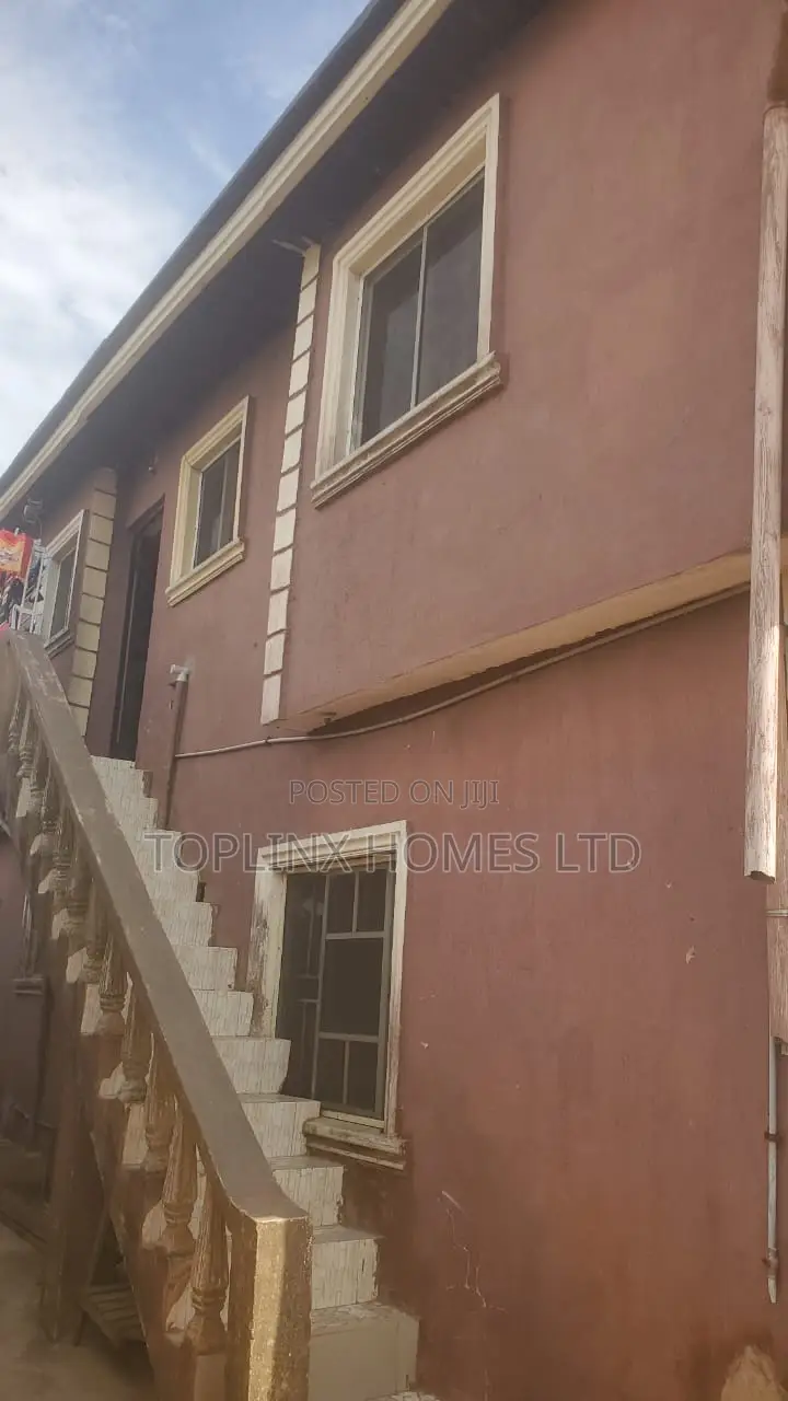 2bdrm Block of Flats in Amofe Adetoyese for sale in Ayobo