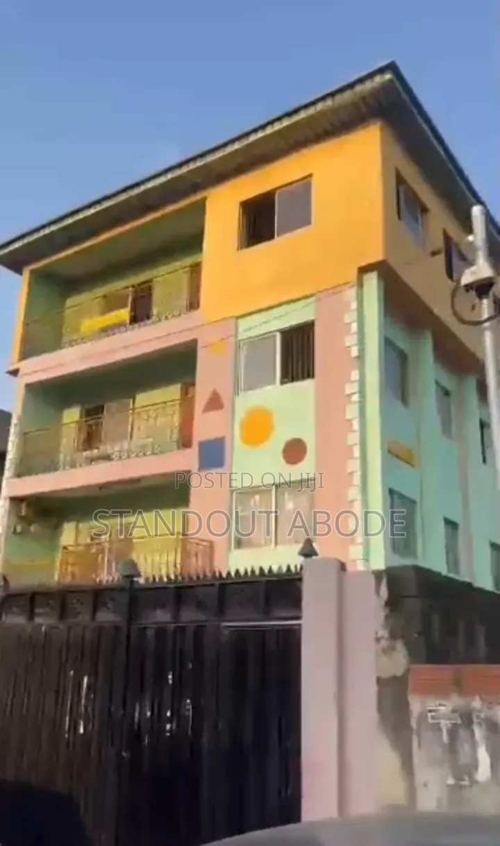 3bdrm Block of Flats in Good Location, Toyin Street for sale in Toyin Street