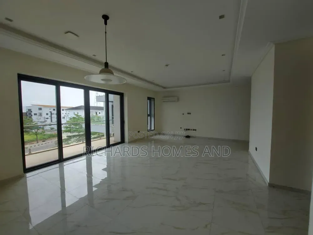 3bdrm Apartment in Banana Island for rent in Banana Island