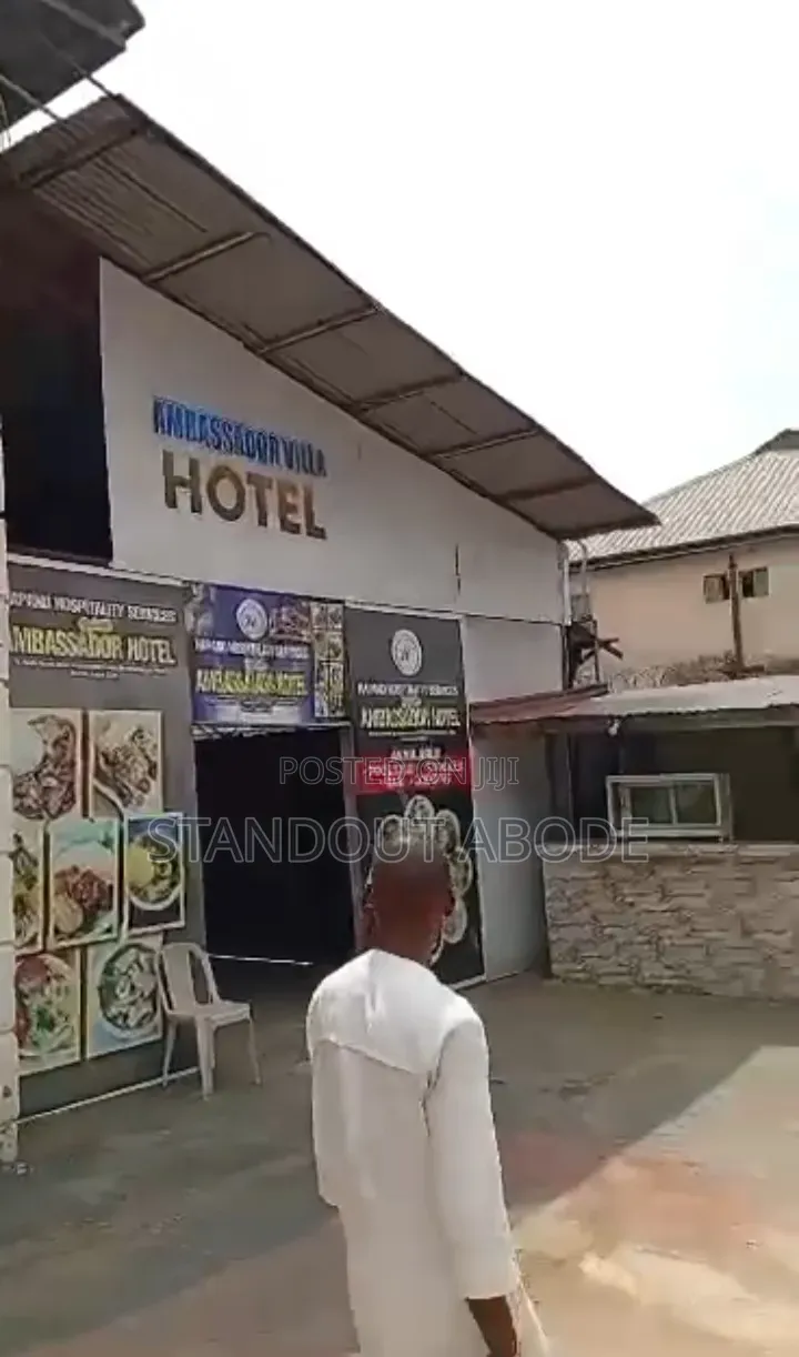 Functioning 21 Rooms Hotel Urgently for Sale in Ikorodu in Igbogbo