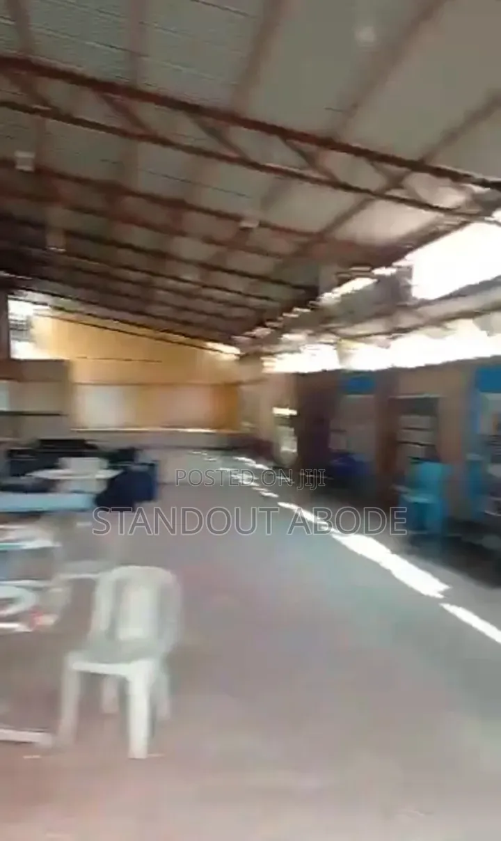 Functioning 21 Rooms Hotel Urgently for Sale in Ikorodu in Igbogbo