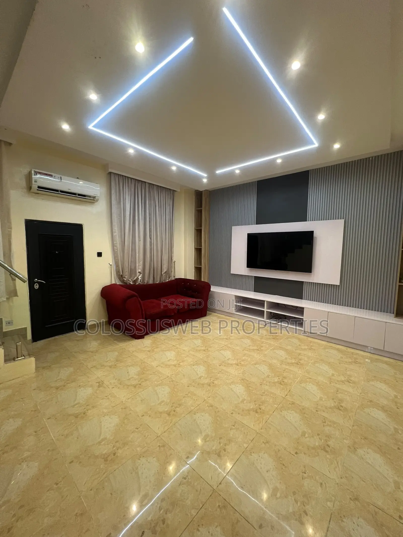 3bdrm Bungalow in Lekki Right Estate for rent in Lekki