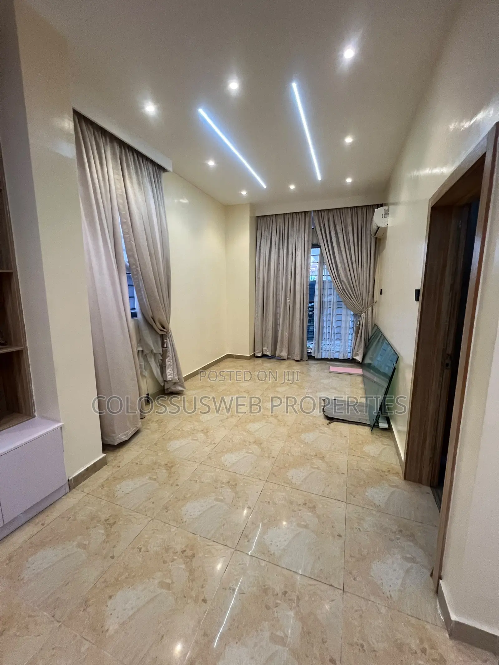 3bdrm Bungalow in Lekki Right Estate for rent in Lekki