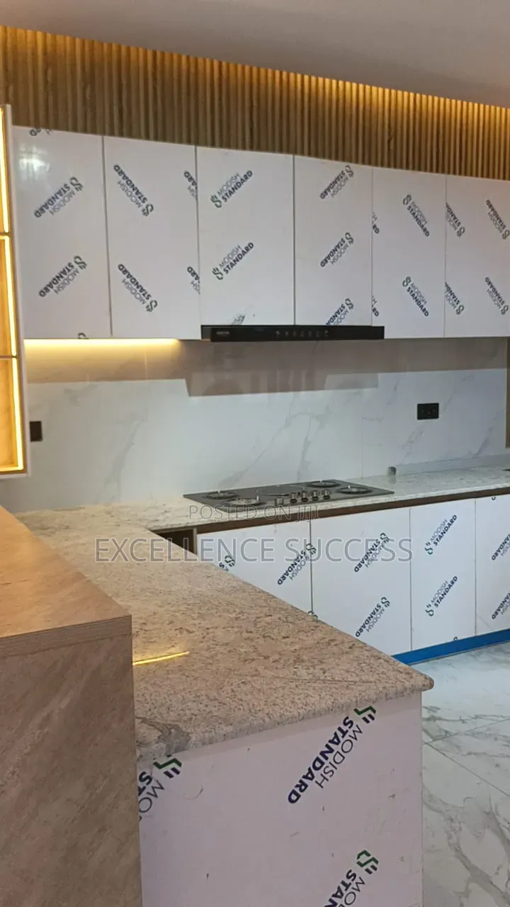 2bdrm Duplex in Akesan for sale in Akesan