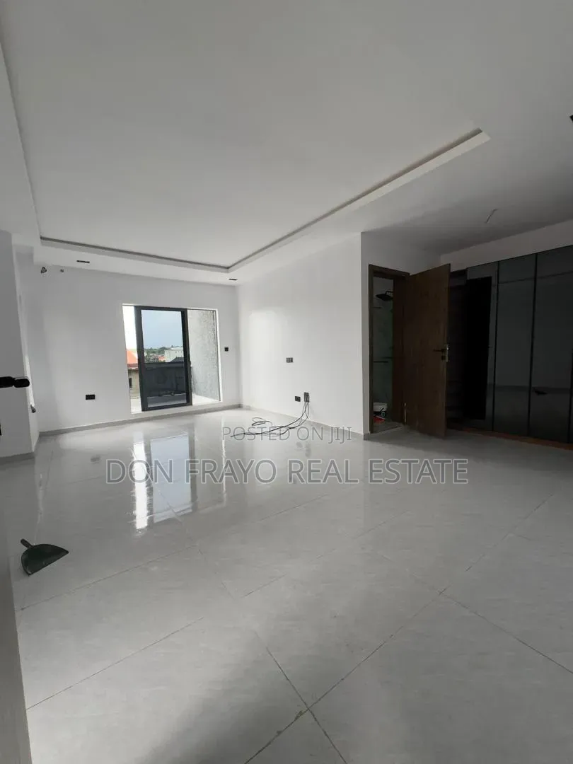 4bdrm Duplex in Adeyi Avenue, Old Bodija for sale in Old Bodija