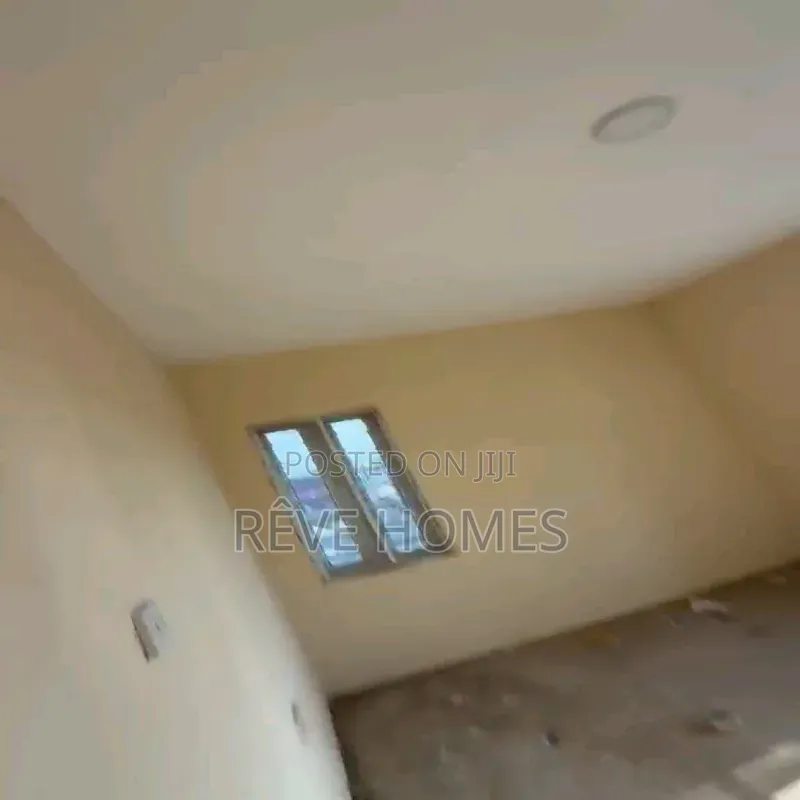 2bdrm Block of Flats in Oworonshoki / Gbagada for rent in Oworonshoki / Gbagada
