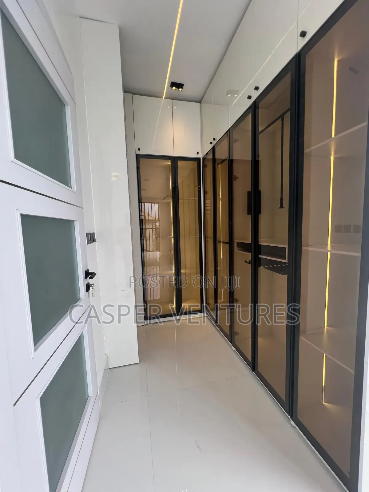 5bdrm Duplex in Ilaje, VGC / Ajah for sale in VGC / Ajah