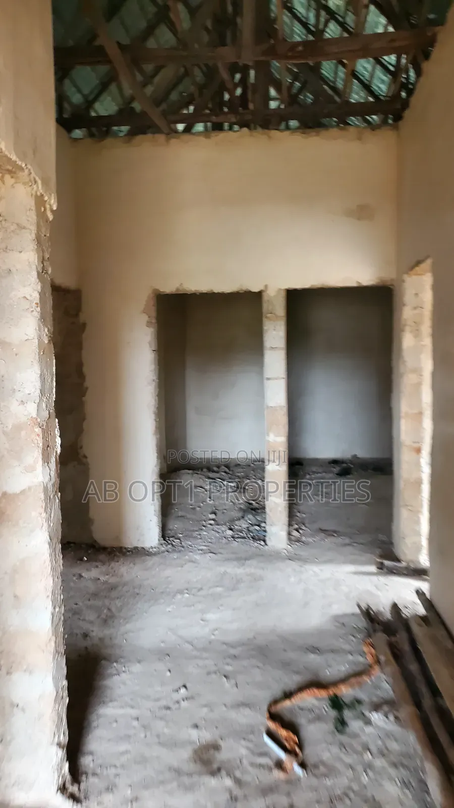 3bdrm Block of Flats in Ogheghe, Sapele Rd, Benin City for sale in Benin City