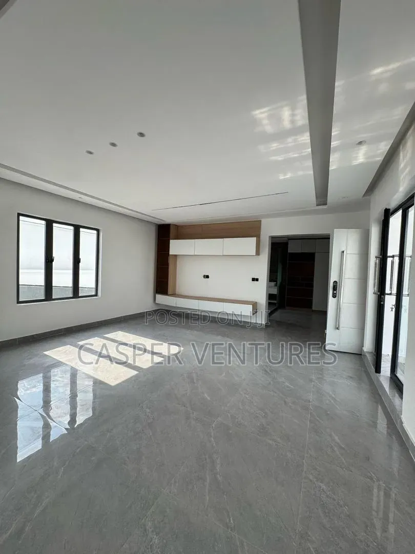 5bdrm Duplex in Royal Garden Estate, VGC / Ajah for sale in VGC / Ajah