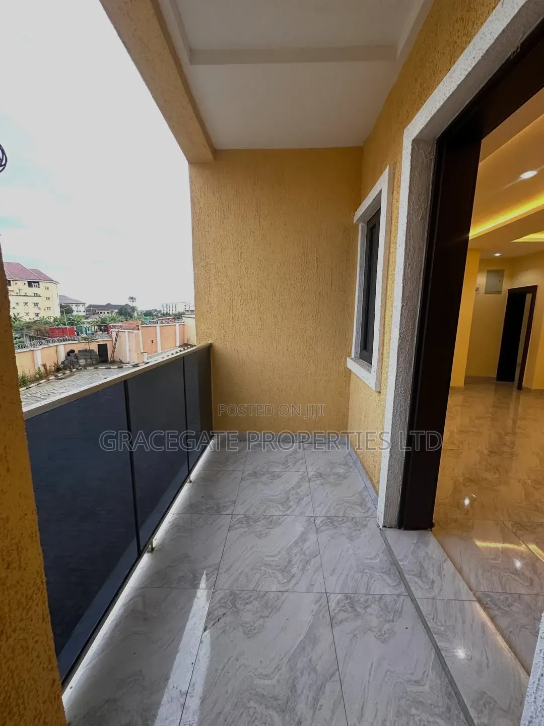 2bdrm Block of Flats in Gwarinpa Main, Life Camp for rent in Life Camp