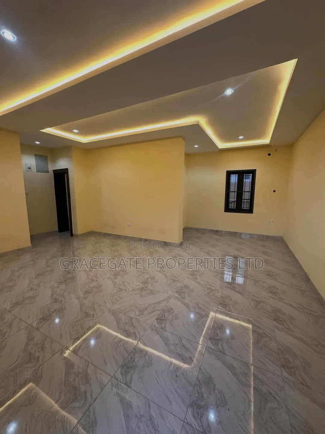 2bdrm Block of Flats in Gwarinpa Main, Life Camp for rent in Life Camp