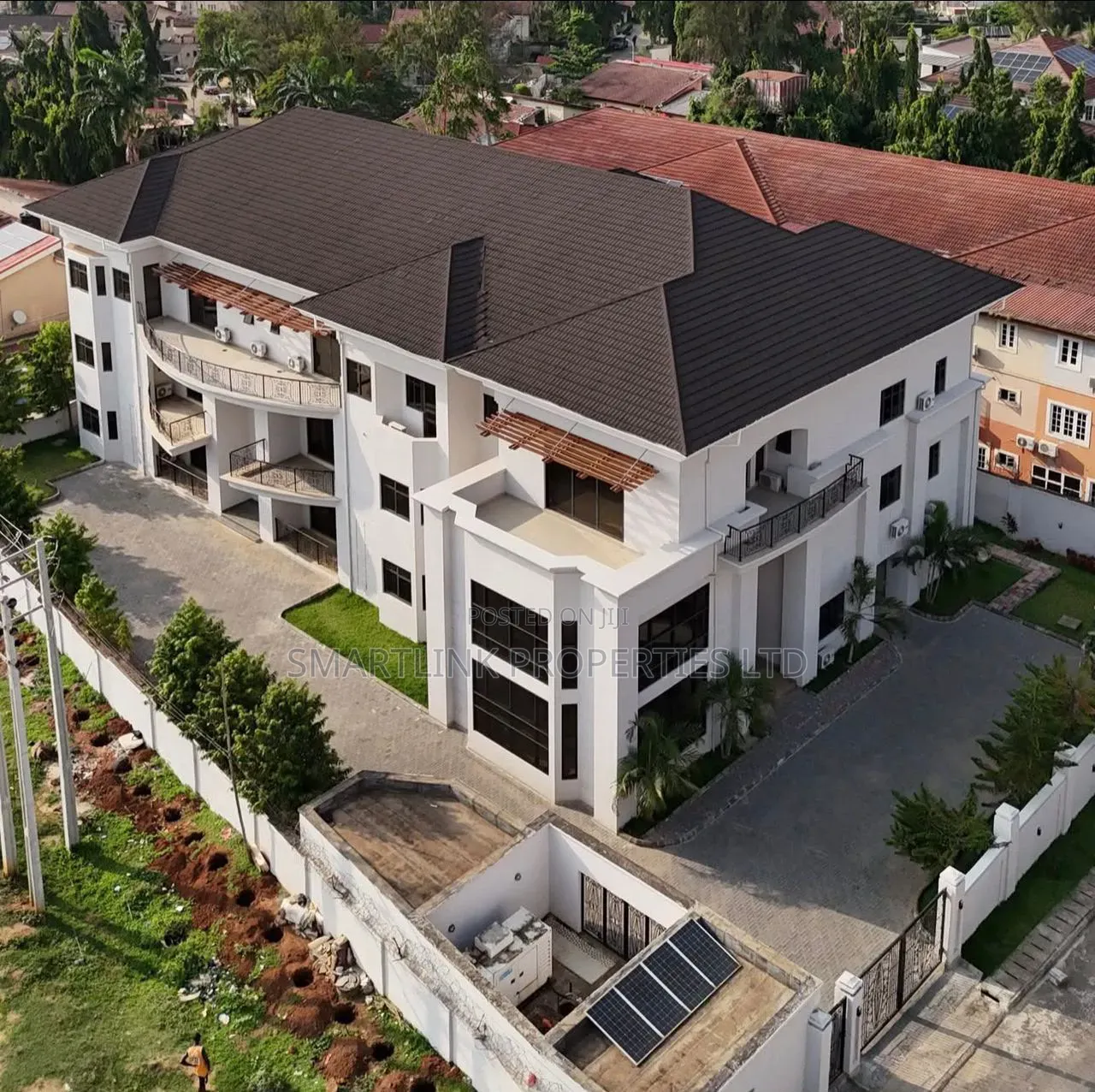 3bdrm Block of Flats in Maitama Main, Abuja for sale in Maitama