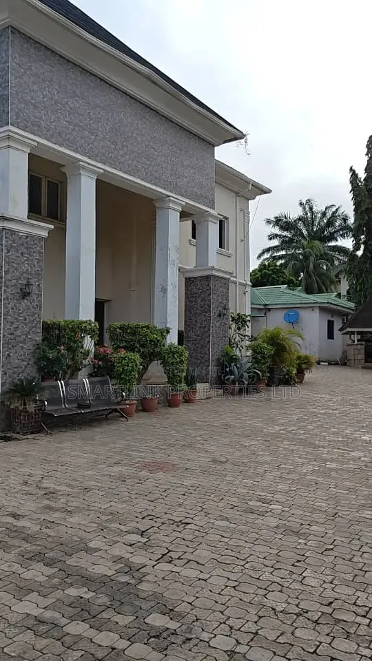 6bdrm Duplex in 65Road, Gwarinpa, Life Camp for rent in Life Camp