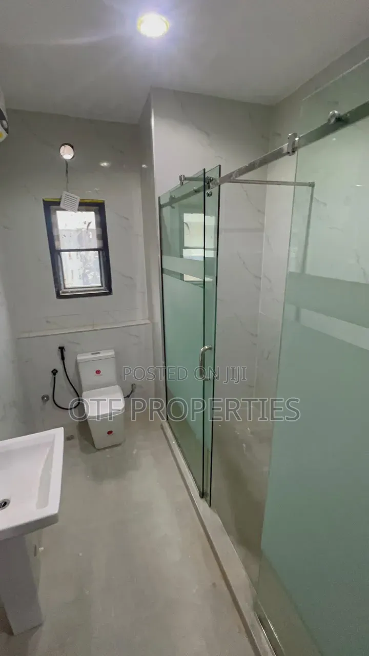 4bdrm Duplex in Jahi Glimore for sale in Jahi