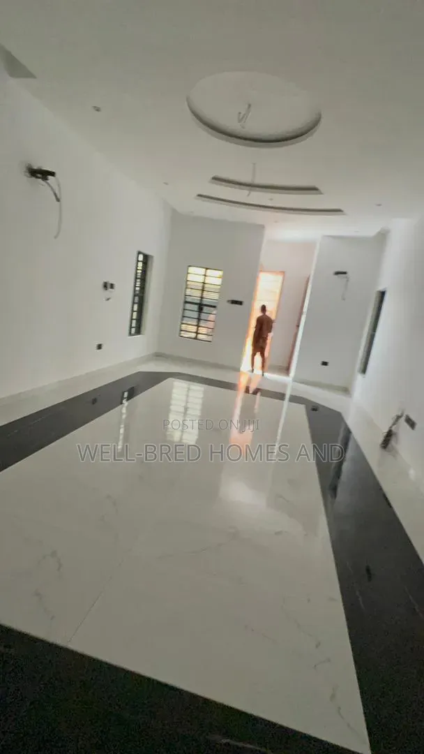 4bdrm Duplex in Omole Phase 1 for rent in Omole Phase 1