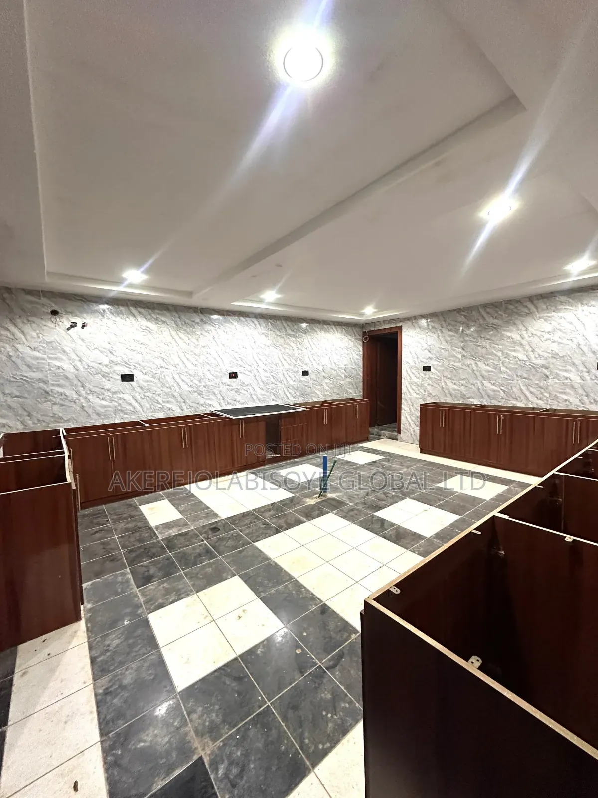 2bdrm Apartment in Asokoro Main Abuja for rent in Asokoro