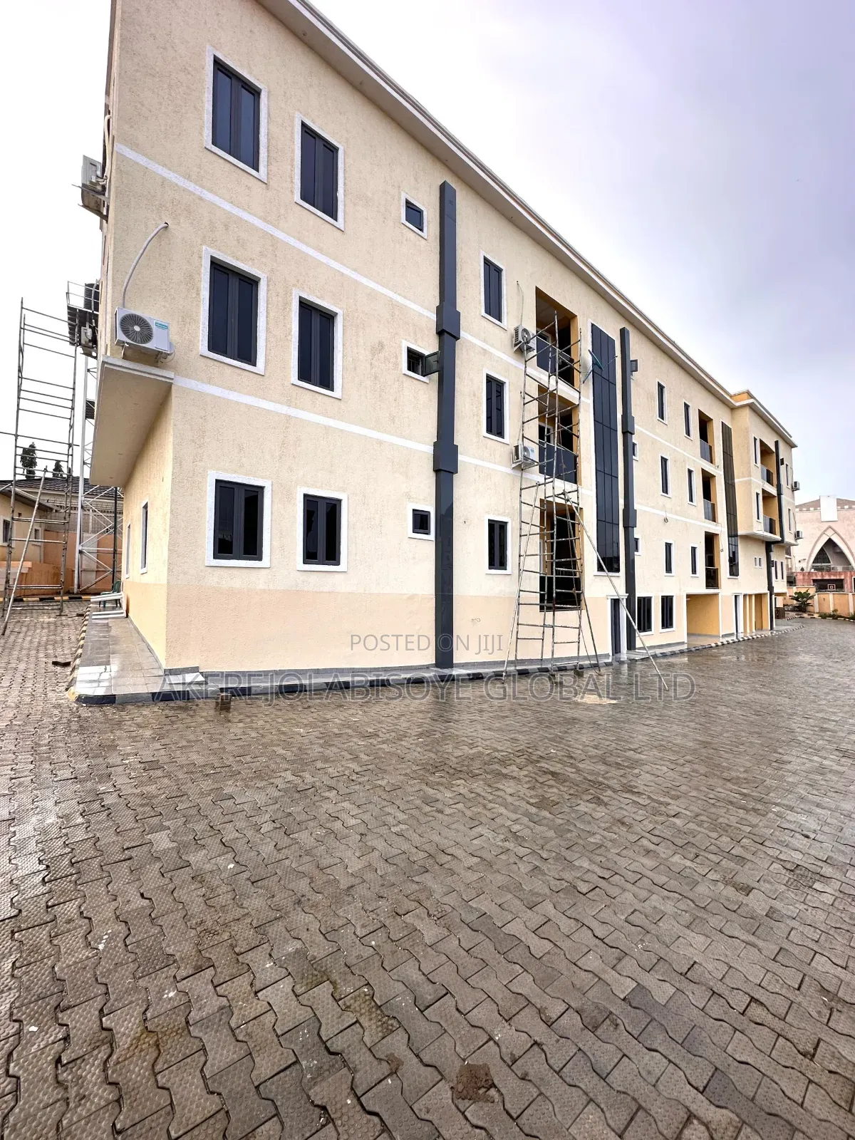 2bdrm Apartment in Gwarinpa Main Abuja, Life Camp for rent in Life Camp