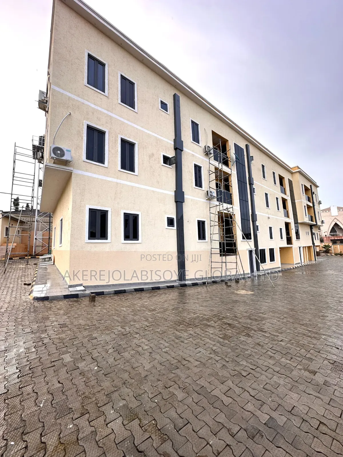 2bdrm Apartment in Gwarinpa Main Abuja, Life Camp for rent in Life Camp