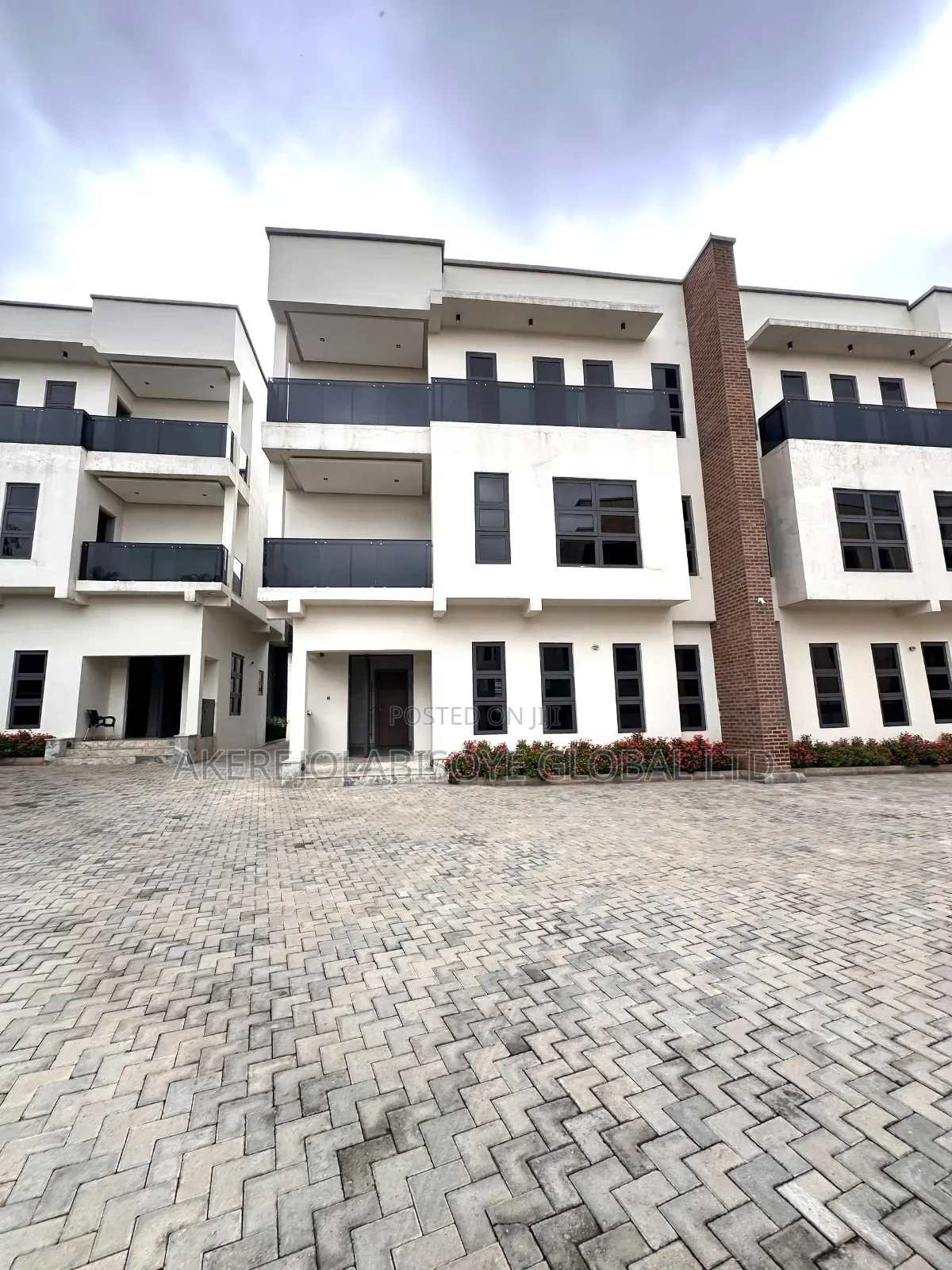 5bdrm Duplex in Asokoro Main Abuja for sale in Asokoro