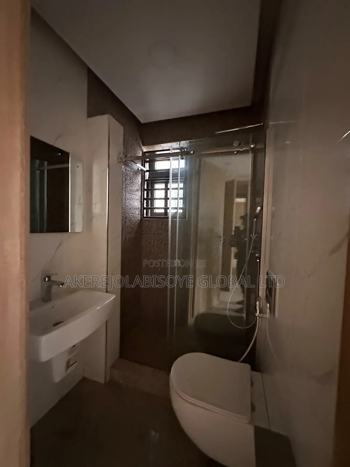 5bdrm Duplex in Asokoro Main Abuja for sale in Asokoro