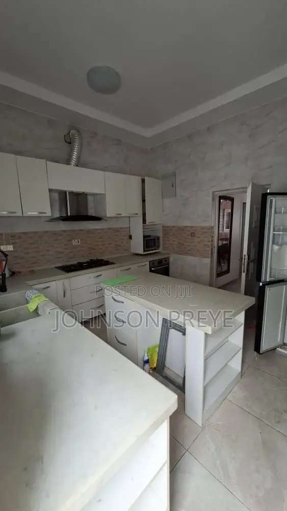 Furnished 4bdrm Duplex in Inside An Estate, Osapa london for rent in Osapa london