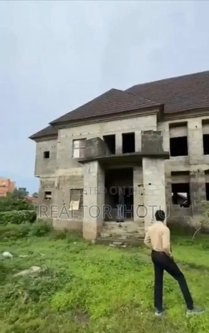 5bdrm Duplex in Mabushi for sale in Mabushi