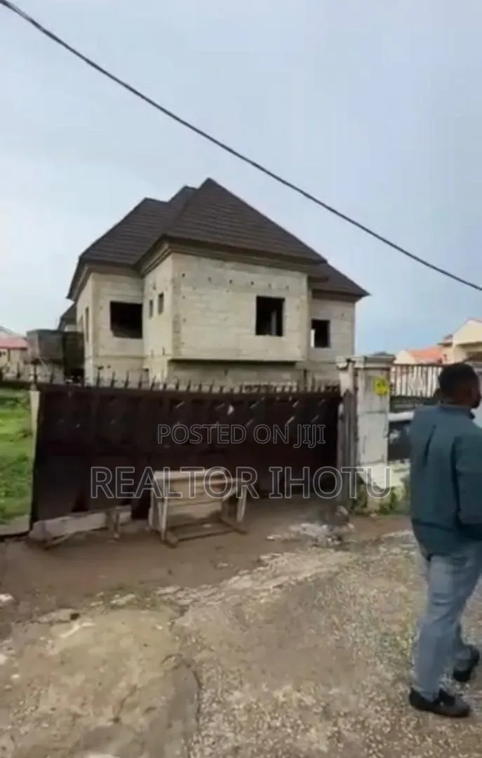 5bdrm Duplex in Mabushi for sale in Mabushi