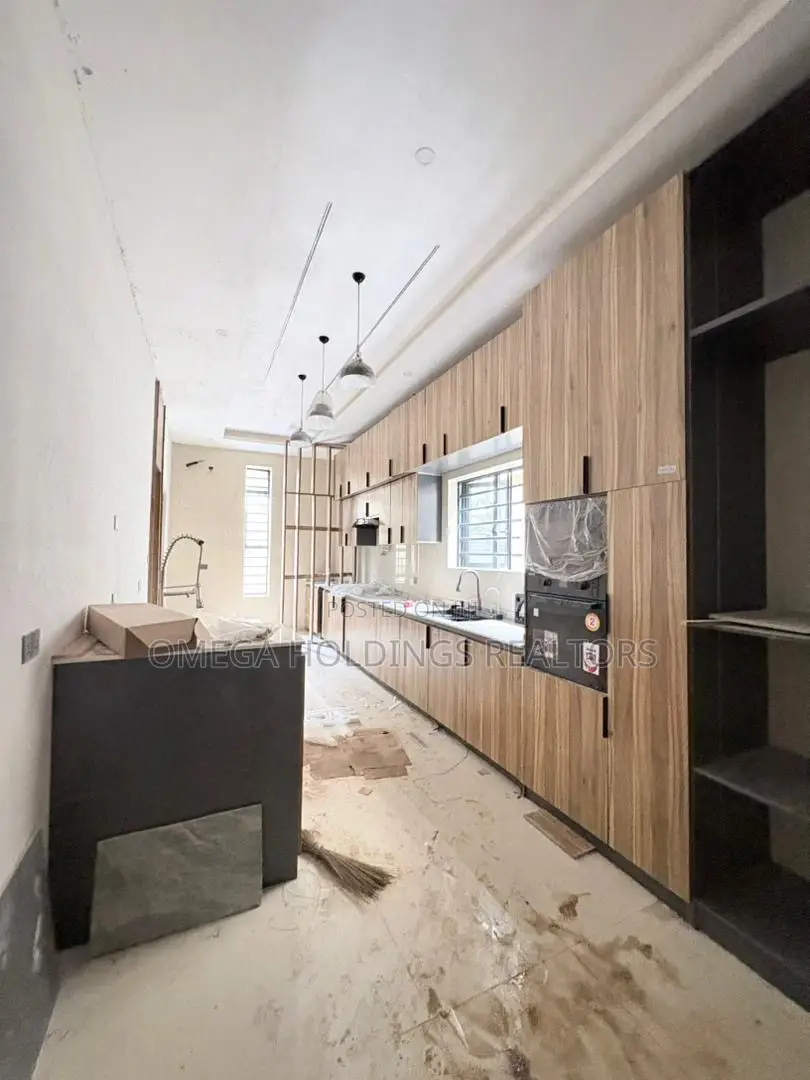 5bdrm Duplex in Oke’Badan Estate,, Akobo for sale in Akobo