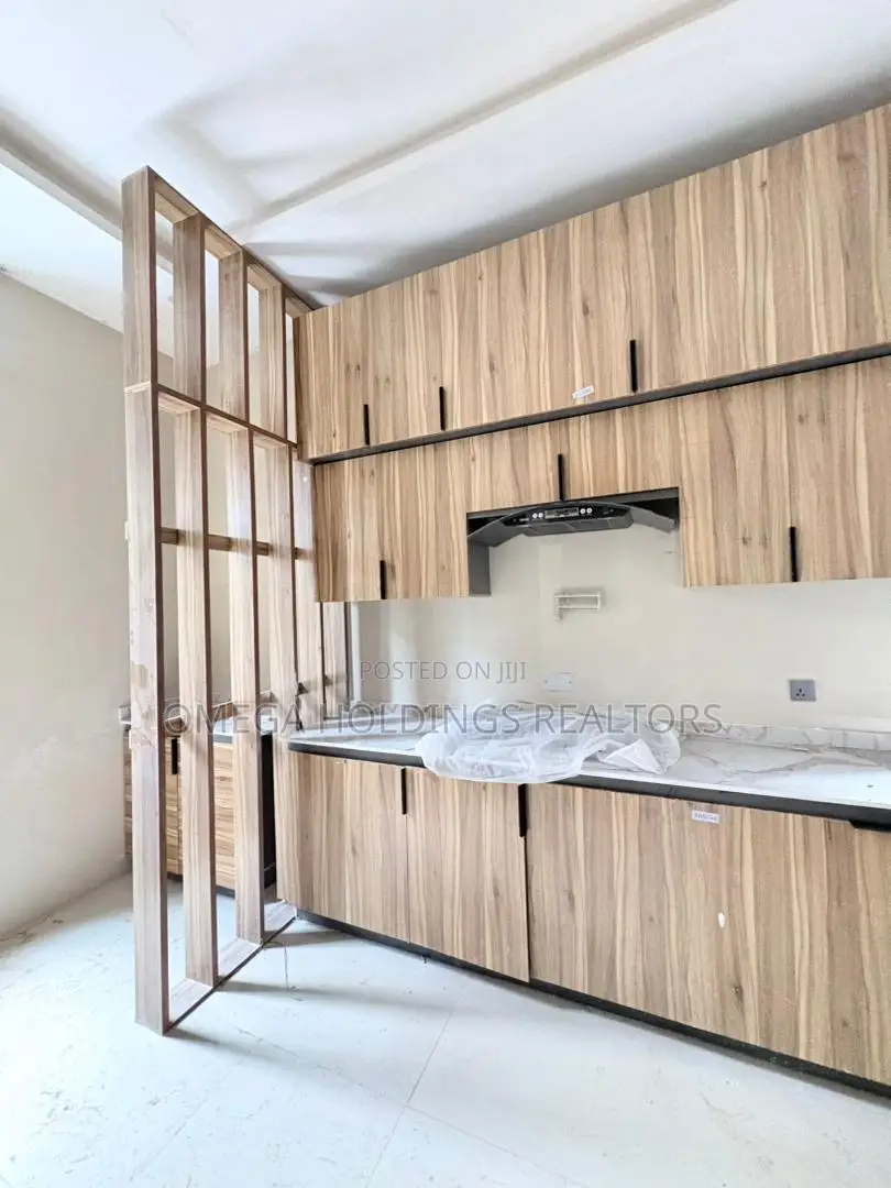 5bdrm Duplex in Oke’Badan Estate,, Akobo for sale in Akobo