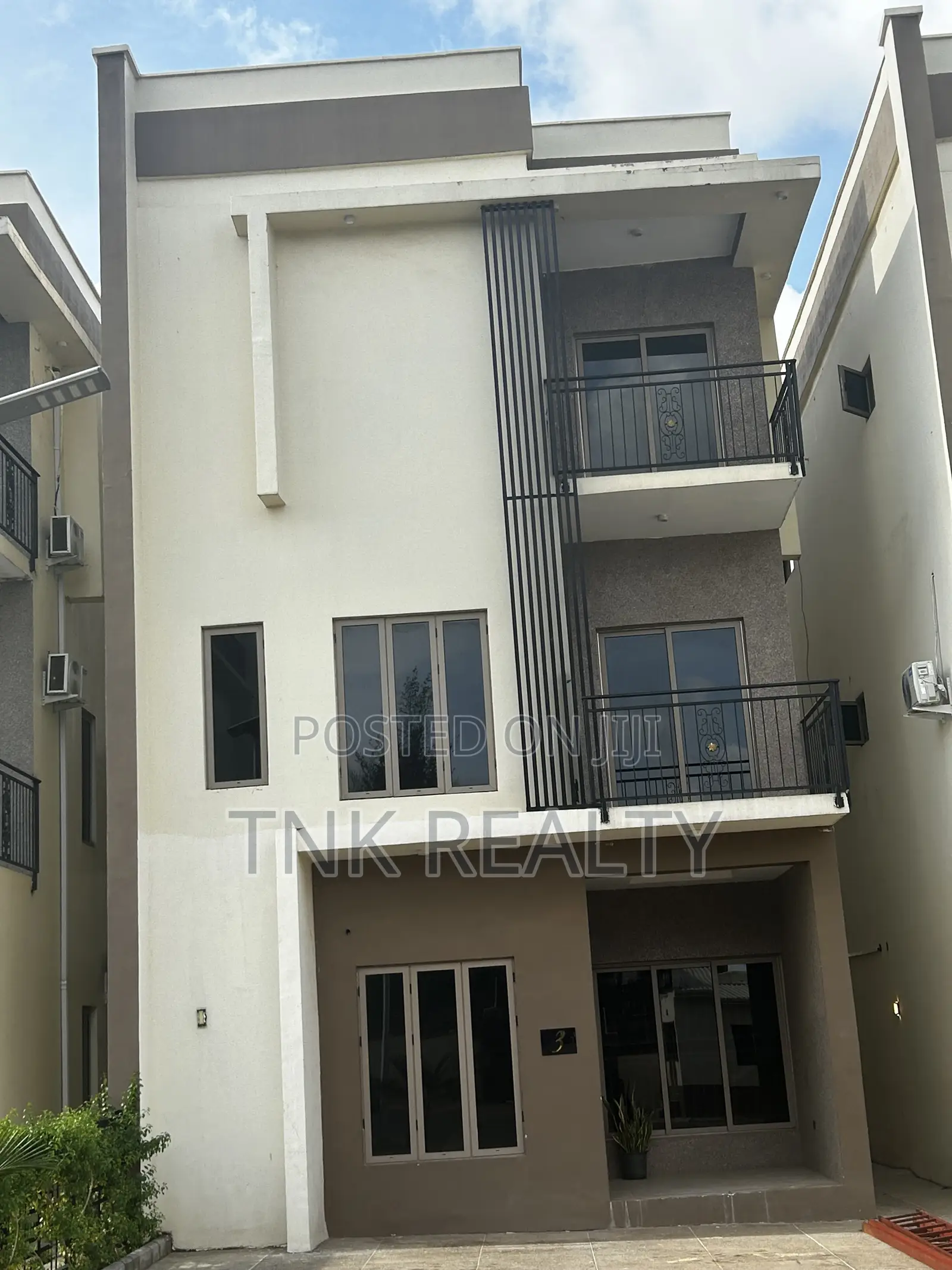 Furnished 5bdrm Duplex in Kado for rent in Kado