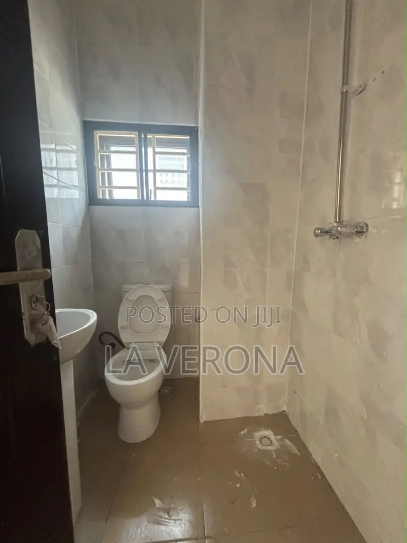 3bdrm Block of Flats in Idu for rent in Idu