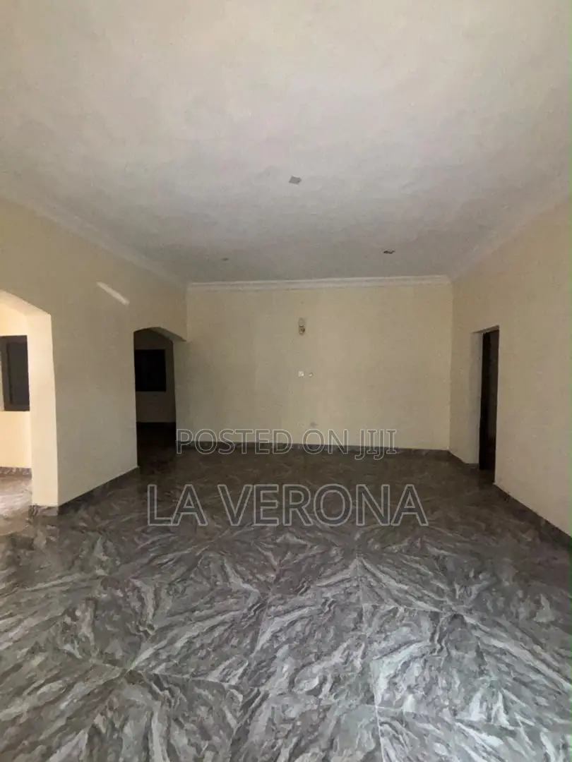 3bdrm Block of Flats in Idu for rent in Idu