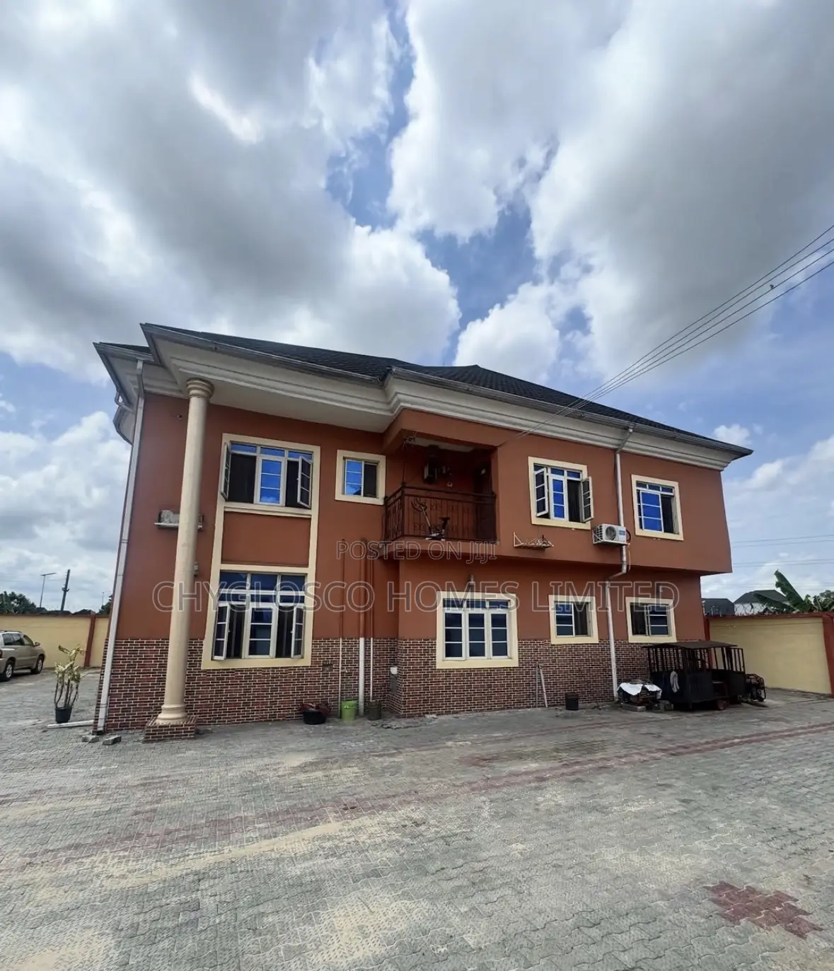 Furnished 6bdrm Duplex in Rumuehinwo Estate, New Layout for sale in New Layout